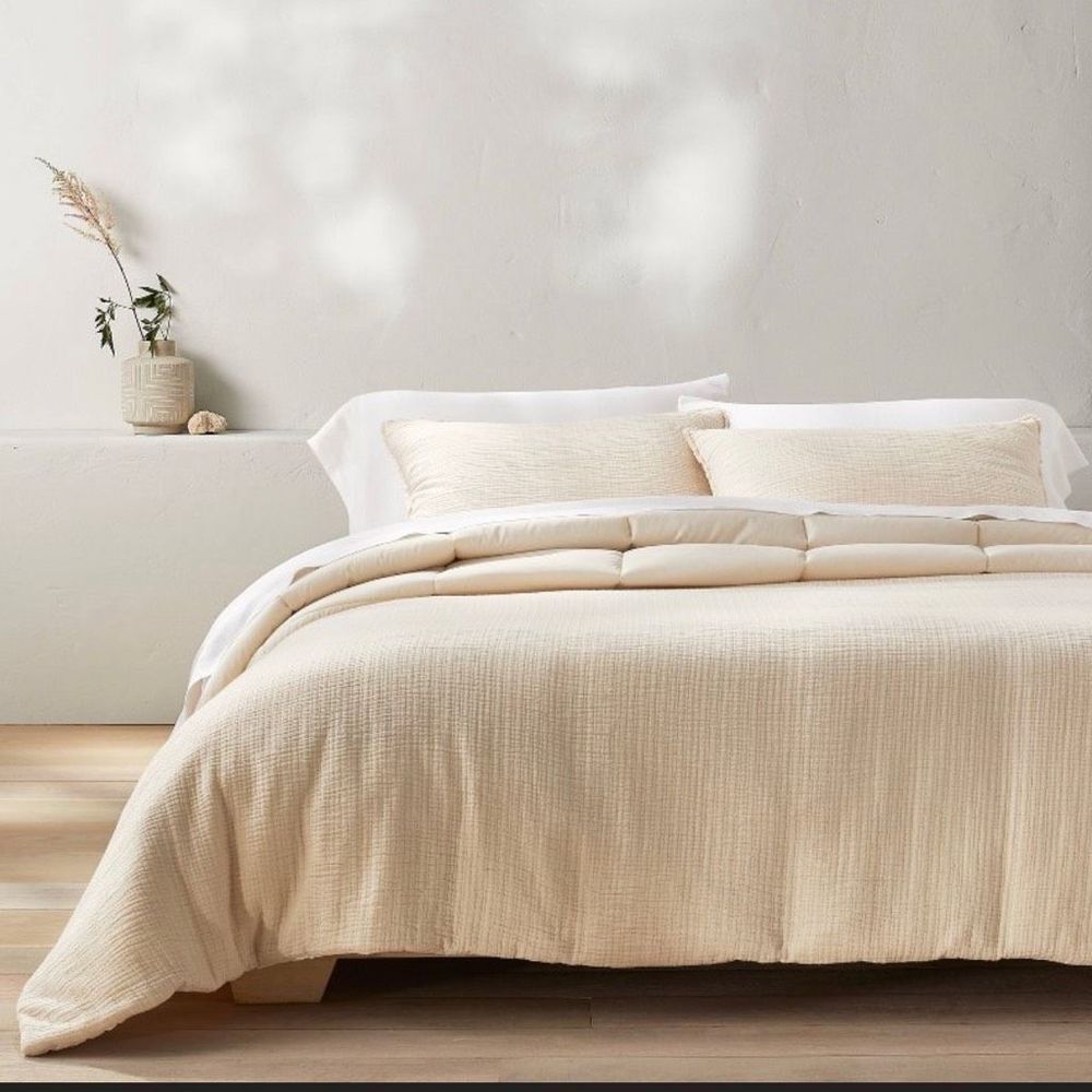 King/Cali King Textured Chambray Cotton Comforter & Sham Set Natural - Casaluna